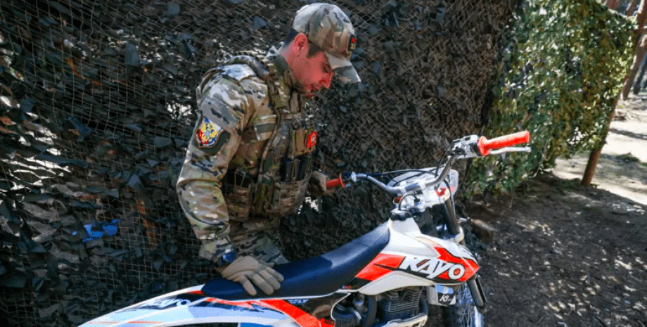 Selon Sergiy Varakin, commandant de l'unité d'UAV de la 58e brigade, les troupes...