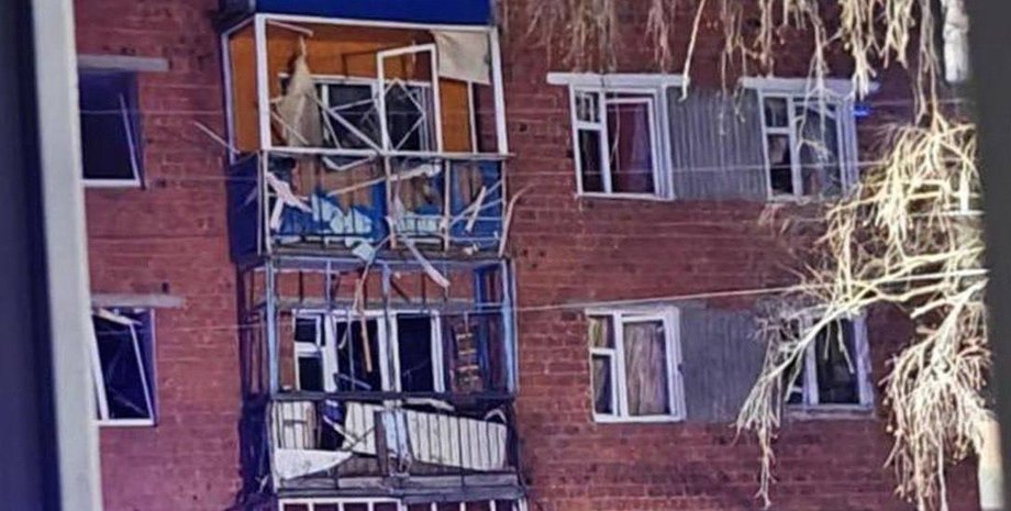 Пошкоджений будинок у Чебоксарах