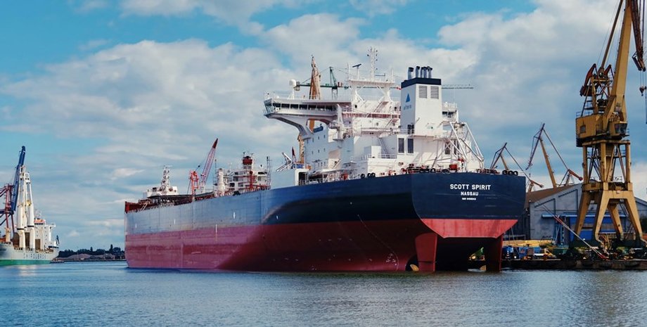 Эстония объяснила, почему не задерживает танкеры РФ Эстония не трогает танкеры РФ