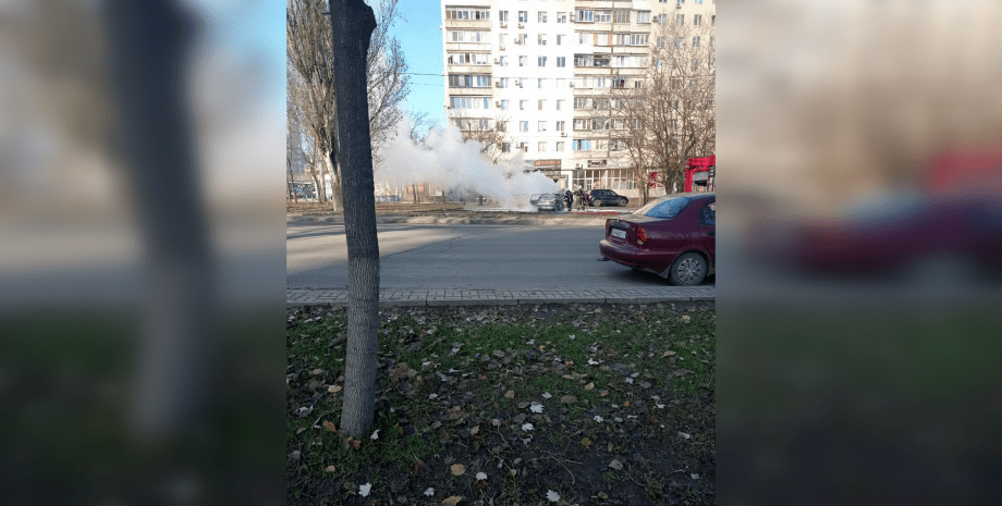 подрыв машины, взорвали машину, горит машина, Мариуполь, Мариуполь сейчас, новости Мариуполь, срочные новости Мариуполь, срочные новости Мариуполь