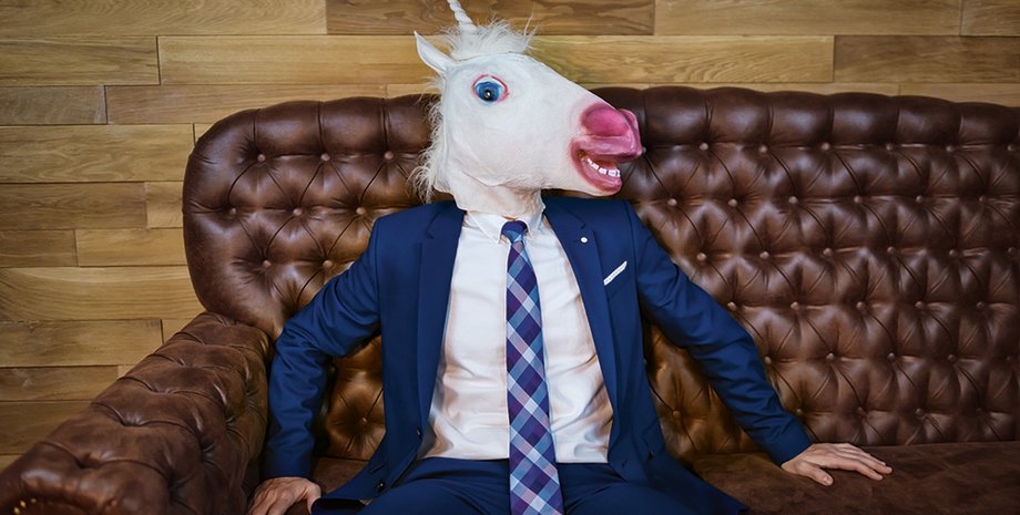 Фото: Getty Images, Grammarly via Facebook