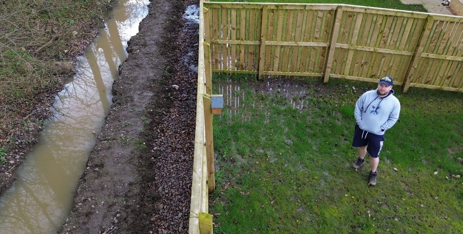 Власники купили будинок Bellway Summerville Gardens посеред болота, новобудова, житло, купівля нерухомості