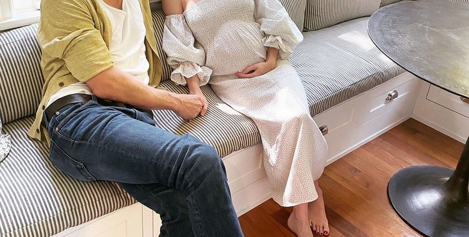 Емма Робертс, Гаррет Гедлунд, Емма Робертс та Гаррет Гедлунд розстались, гаррета гедлунда заарештували