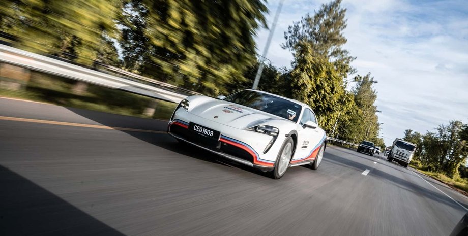 Porsche, Porsche Taycan, Электромобиль, Электромобили, Электрокар, Электрокары, Авто, Автомобили, Рекорд