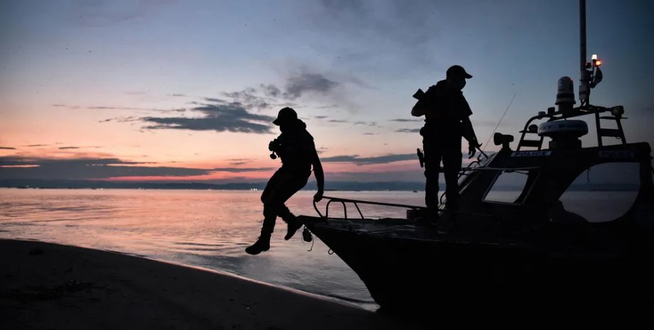 мігранти в егейському морі, нелегали в егейському морі, холодна війна Туреччини та Греції