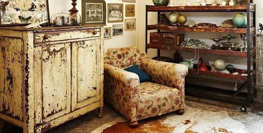 Знахідка в старому комоді, Нонея, ювелірні прикраси, золоті каблучки з діамантами, речі, викинуті на сміття