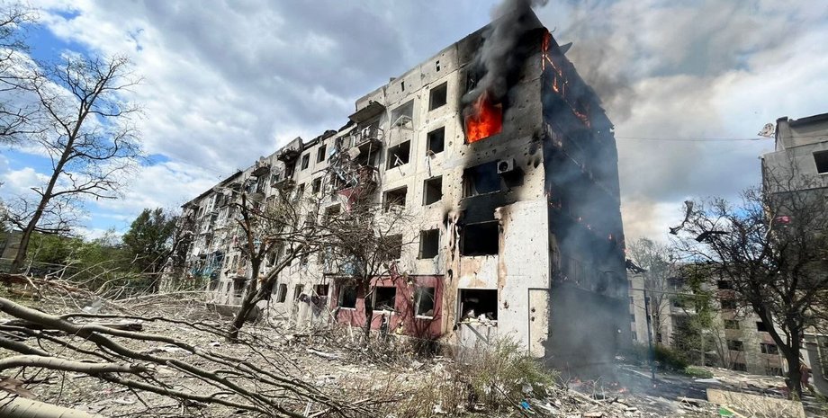 разрушенный дом, пожар