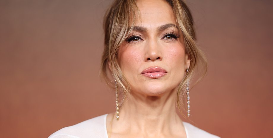 Дженнифер Лопес, выпускной