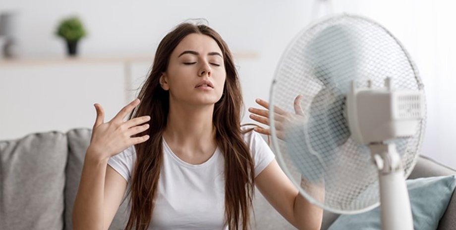 Жінка, яка 28 років неправильно користувалася вентилятором, дізналася простий лайфхак