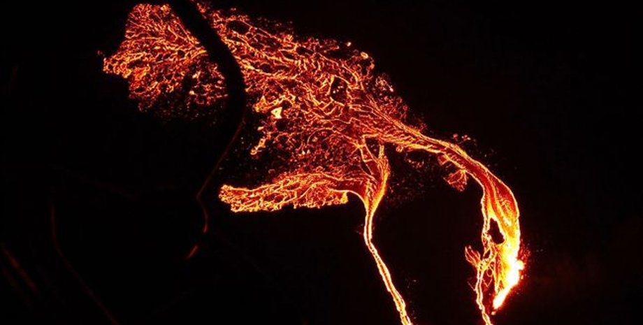 Фаградальсфьядль, извержение, исландия, рейкьявик, извергающаяся лава, снимок