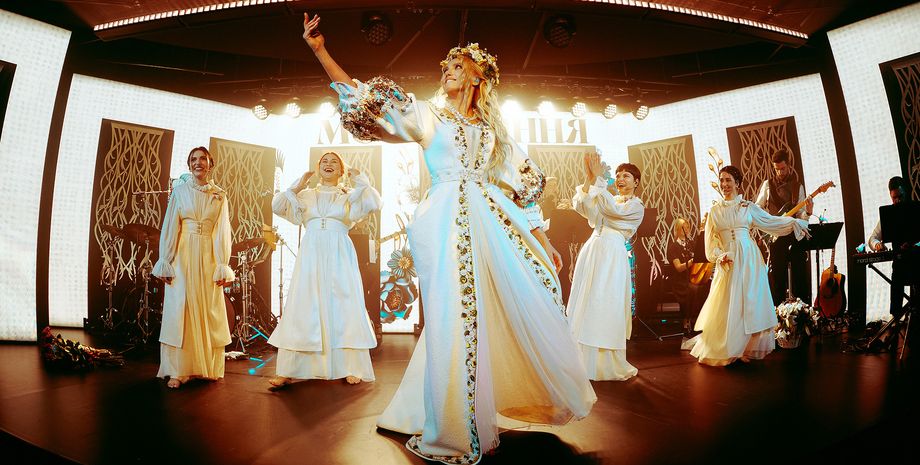 Оля Полякова фото 2023