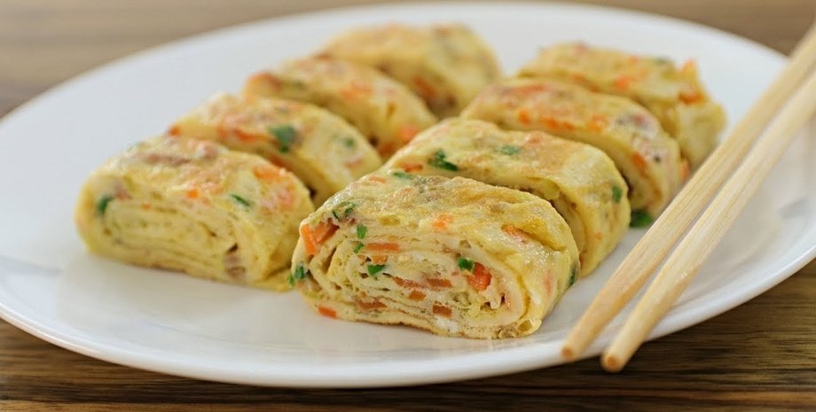 Яичный ролл по-корейски, яичный ролл, омлет, рецепт омлета, вкусный рецепт омлета