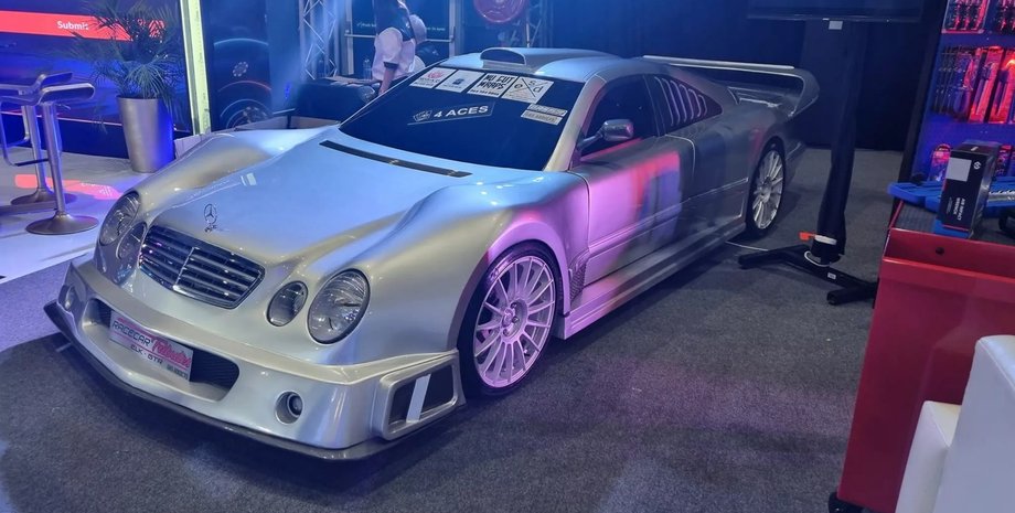 Mercedes CLK GTR, Mercedes-Benz CLK GTR, суперкар Mercedes, копия Mercedes