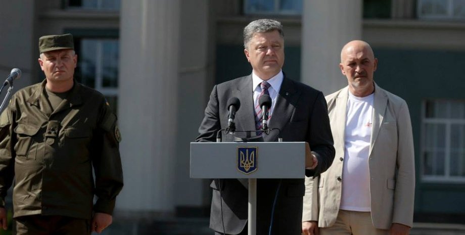 Петр Порошенко, Георгий Тука / Фото: пресс-служба президента