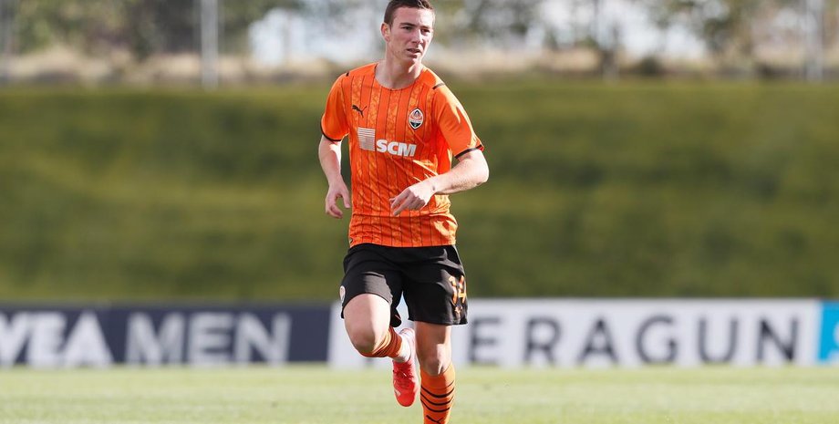 Футболист Александр Роспутько возвращается на поле с российским паспортом