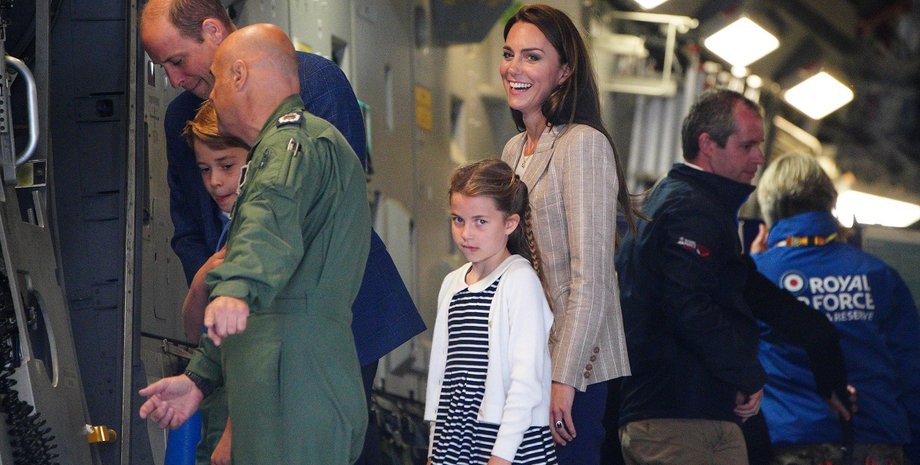 Кейт Миддлтон, принц уильям, принц джордж, принц луи, авиашоу, принцесса Шарлотта