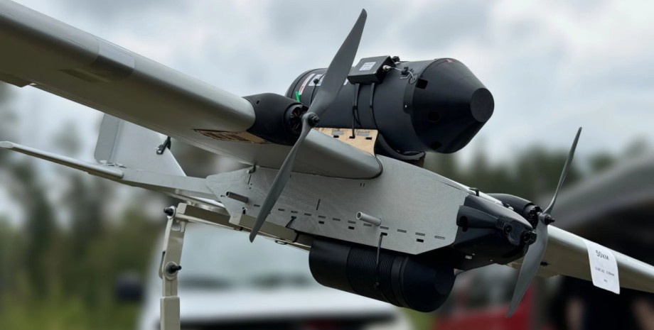 Оптоволоконний дрон літакового типу Оптоволоконний дрон літакового типу Darts