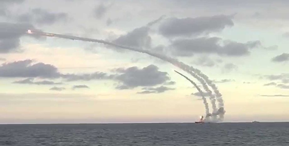 пуск калібрів, обстріли, вибухи, робота пво, масований обстріл