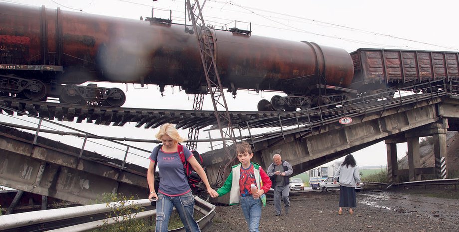 Из-за войны в Донбассе Украине грозит дефицит угля / Фото: AP