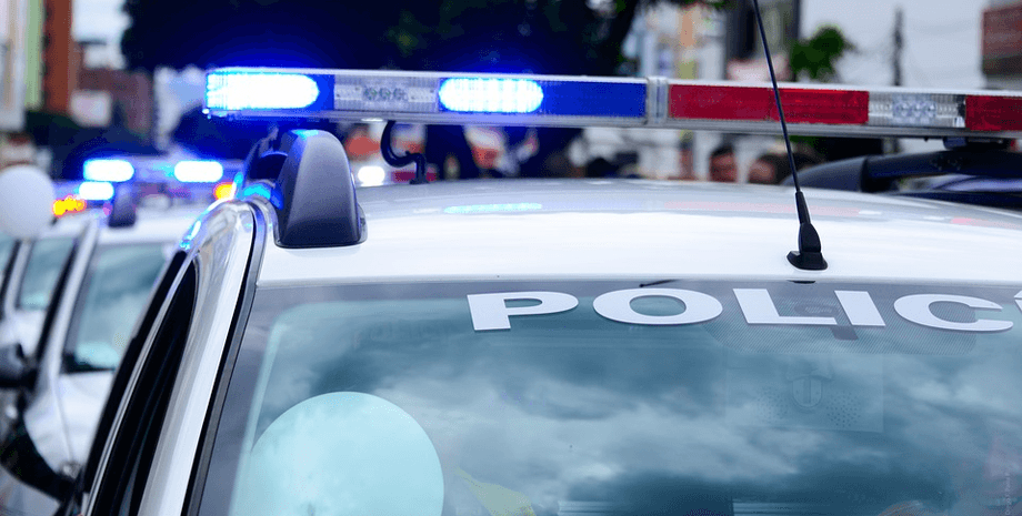 Поліція, автомобіль, мигалки, вулиця, стрілянина,