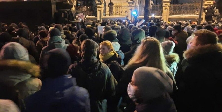 Сергей Стерненко, протесты, 27 февраля, МВД, Геращенко, полиция,