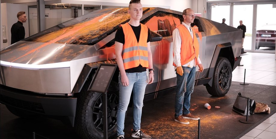 Tesla Cybertruck, экоактивисты, фото