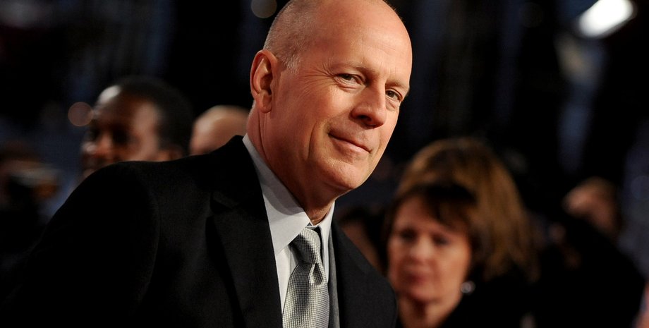 Брюс Уиллис болен деменцией