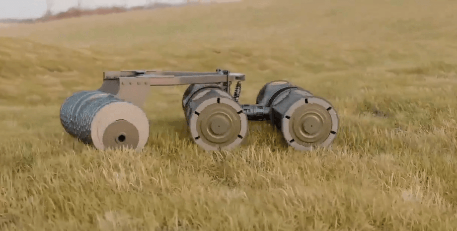 Соломандра, дрон, робот, розмінування, фото