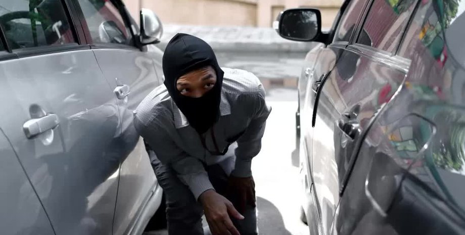 Подозреваемый мужчина угнал 8 автомобилей в китае