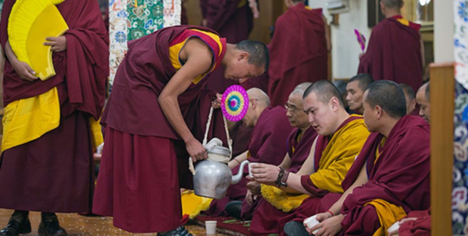 Буддійські ченці, ченці буддизм, буддизм ченці, ченці наркотики