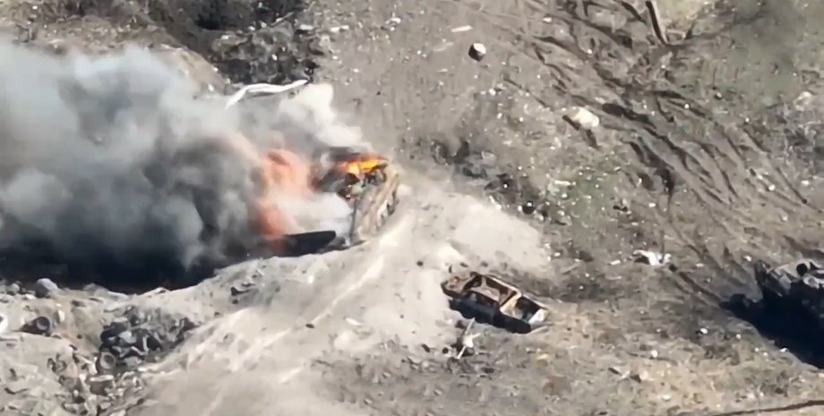 Танки ВС РФ, РФ бои Ивановское, РФ бои Бахмут, РФ бои Часов Яр, танковая атака РФ Ивановское, танковая колонна РФ Ивановское