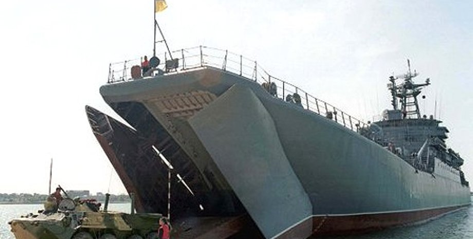 ВДК Костянтин Ольшанський ВМС України, український корабель, корабель ВМС України в Криму, корабель України окупація