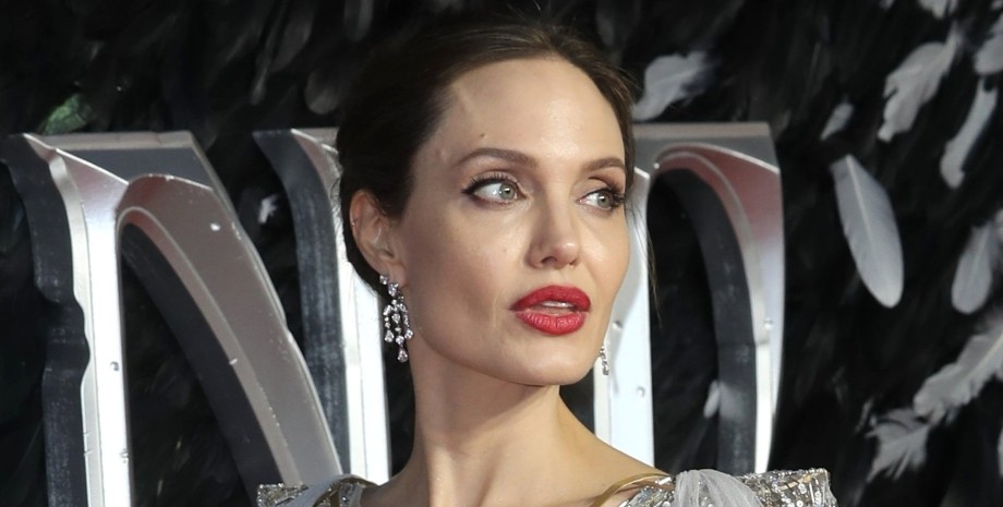 Анджеліна Джолі, актриса, зовнішність