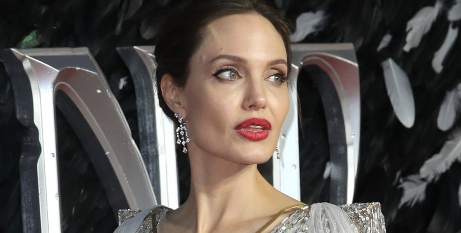 Анджелина Джоли, Анджелина Джоли в Украине, Анджелина Джоли во Львове, мемы о Анджелине Джоли, зачем Анджелина Джоли приехала в Украину