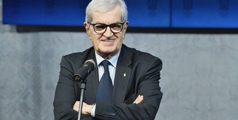 Лучано Лучи, обращение Динамо, УАФ