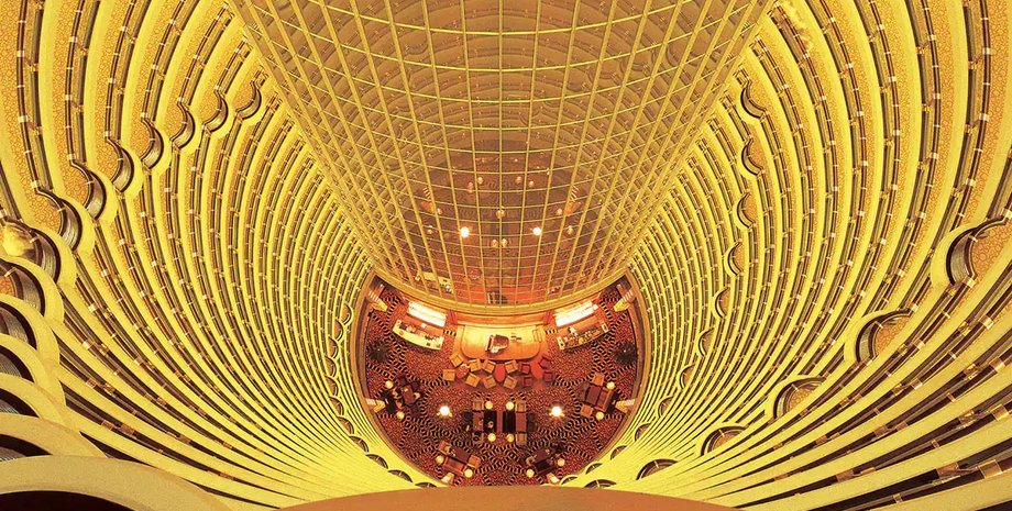 готель у шанхаї, акрофобія, готель лякає гостей