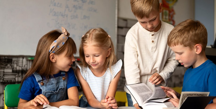 Заработал онлайн-дашборд магазинов для оплаты школьных принадлежностей через программу "Пакет школьника"