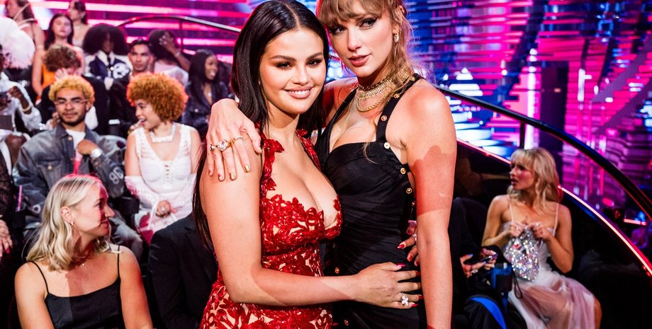 Тейлор Свифт, Селена Гомес, MTV Video Music Awards