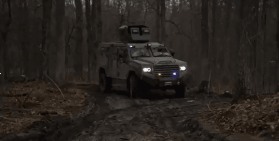 Senators Rochelle, Senators, броневик, бронемашина,  ВСУ, канадская техника