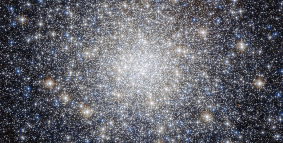 кульове зоряне скупчення M92