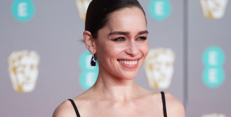 Емілія Кларк прикрасила обкладинку Harper's Bazaar та дала ексклюзивне інтерв'ю