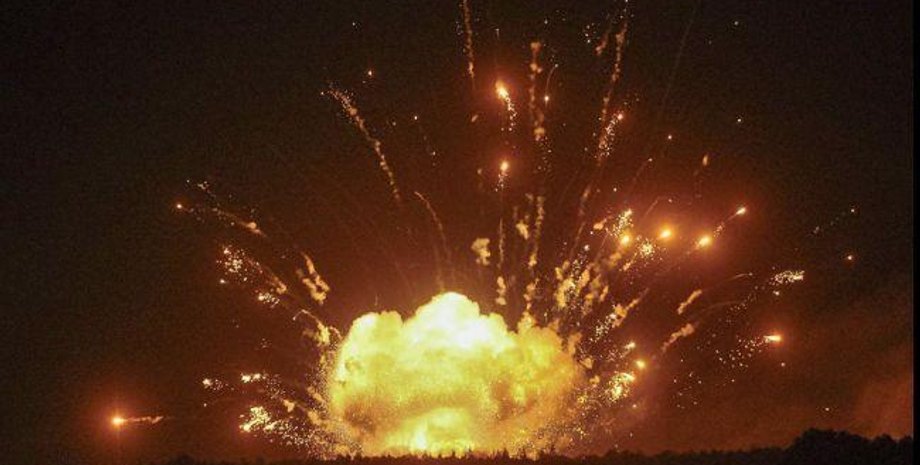 Взрывы на складах боеприпасов в Калиновке / Фото: УНИАН