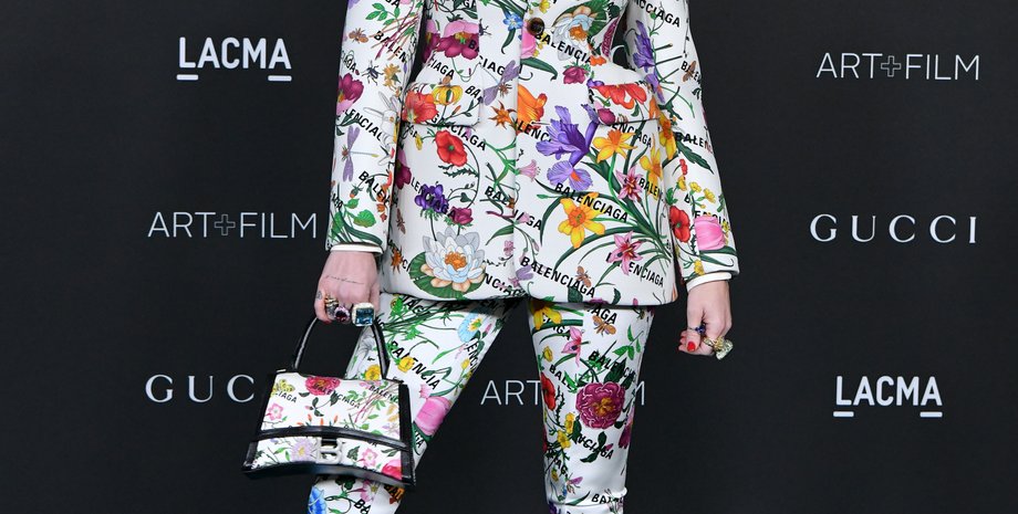 Майлі Сайрус, Майлі Сайрус чорна сукня, Майлі Сайрус з мамою, ідеальна вечірня сукня, тіш сайрус