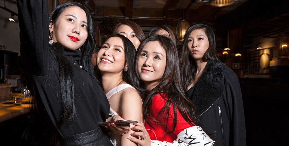 Девушки, одинокие женщины, любовная афера, мошенник, выманивал деньги, миллионы юаней, арестовали мошенника, притворялся бизнесменом