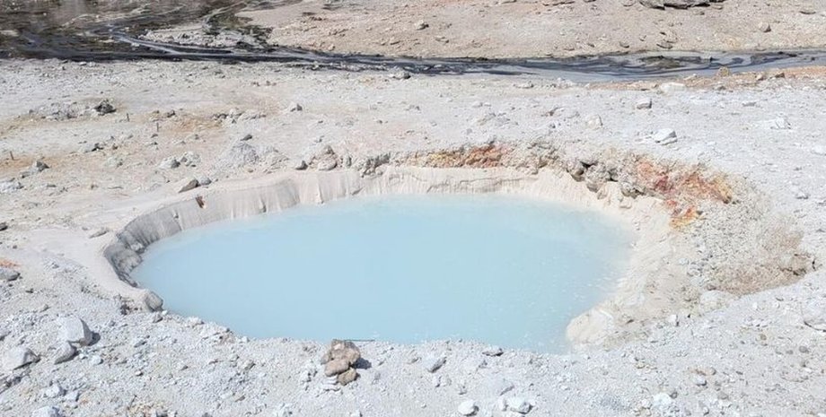 йеллоустоун гидротермальный источник