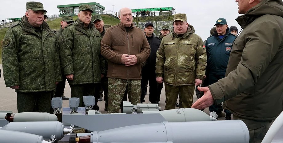 лукашенко на военном полигоне