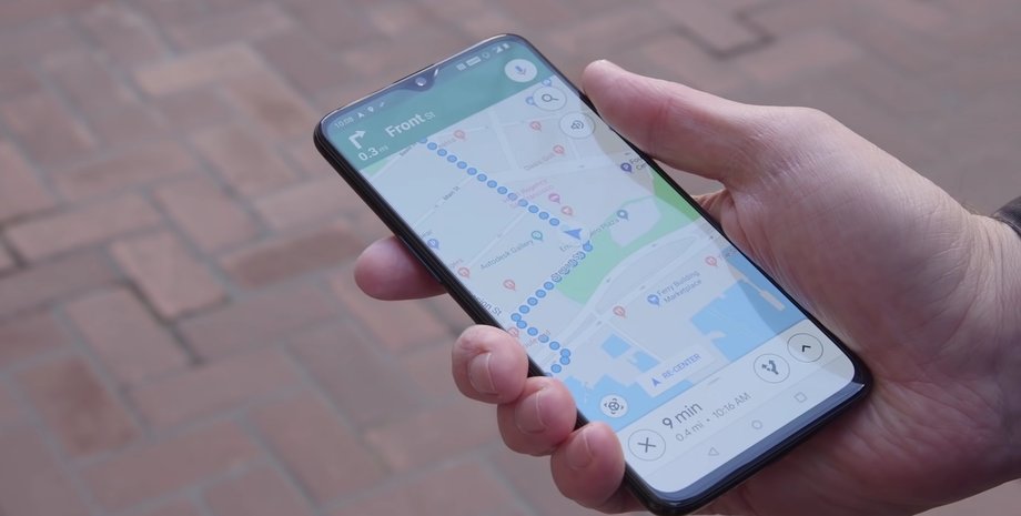 Додаток Google Maps на смартфоні