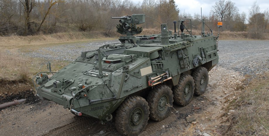 Бронетранспортер Stryker