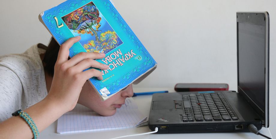 війна в україні, як навчаються на окупованих територіях, онлайн-навчання, навчання в окупації