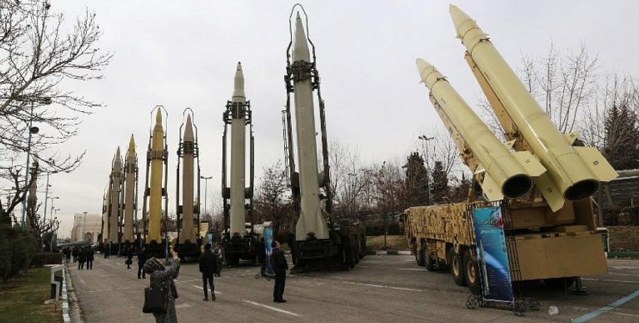ракеты иран выставка